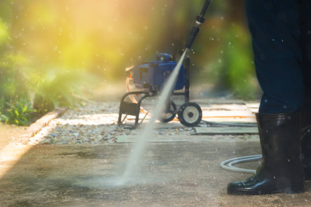 Best Solar Panel Cleaning  in Mitchell, SD